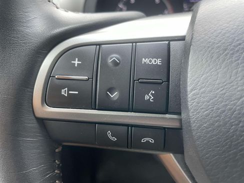 Used 2023 Lexus GX 460 Premium w/ Accessory Package AWD/4WD image 19
