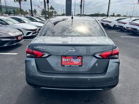 Used 2025 Nissan Versa S w/ S Plus Package FWD image 7