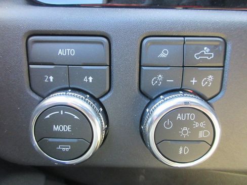 New 2026 GMC Sierra 1500 Elevation w/ Elevation Premium Package AWD/4WD image 18