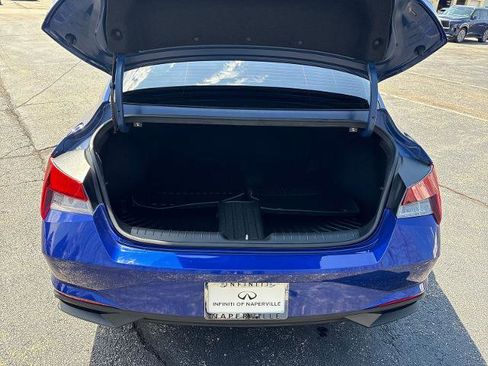 Used 2022 Hyundai Elantra SEL w/ Convenience Package FWD image 23