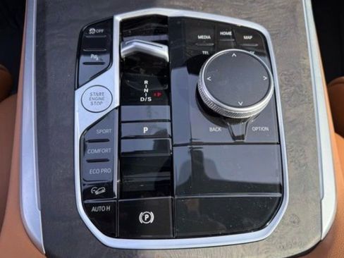 Used 2024 BMW X5 xDrive40i w/ M Sport Package image 37