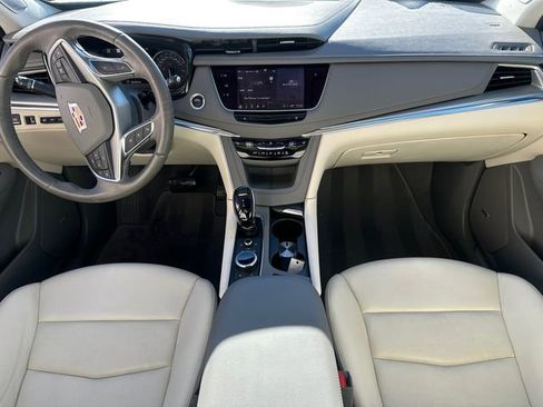 Used 2022 Cadillac XT5 Premium Luxury image 19