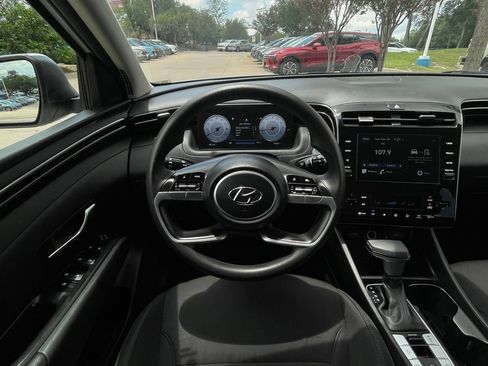 Used 2024 Hyundai Tucson SEL FWD image 11