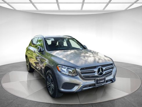 Certified 2019 Mercedes-Benz GLC 300 4MATIC image 2