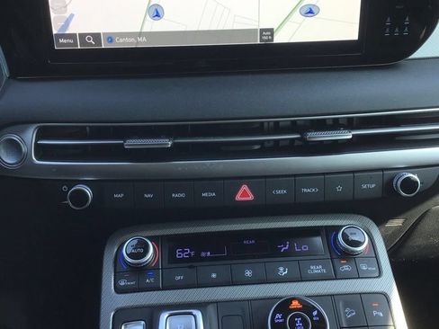Used 2025 Hyundai Palisade SEL AWD/4WD image 11