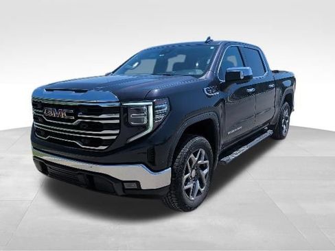 Used 2024 GMC Sierra 1500 SLT AWD/4WD image 7