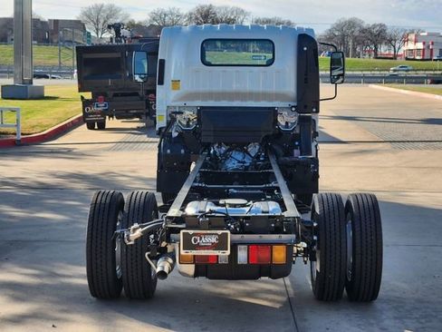 New 2024 Chevrolet Low Cab Forward RWD image 11