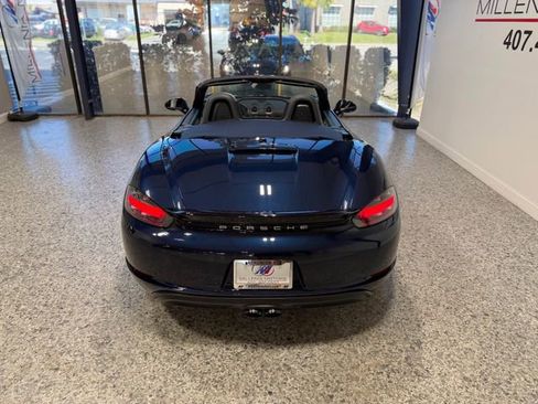 Used 2018 Porsche 718 Boxster RWD image 7