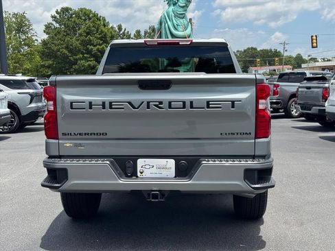 Used 2026 Chevrolet Silverado 1500 Custom w/ LPO, Dark Essentials Package AWD/4WD image 4