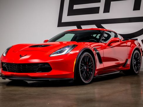Used 2019 Chevrolet Corvette Z06 RWD image 28
