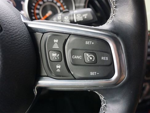 Used 2022 Jeep Wrangler Unlimited Sahara w/ Cold Weather Group image 9