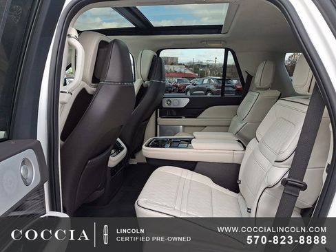 Certified 2024 Lincoln Navigator Black Label image 10