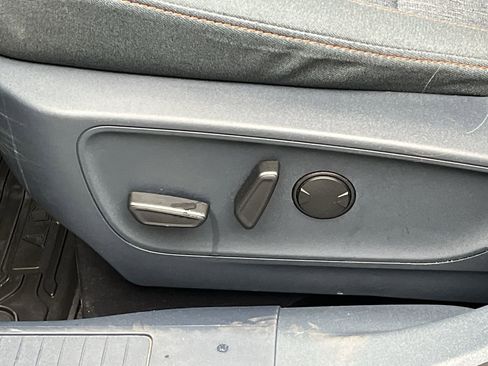 Certified 2023 Ford Maverick XLT image 11