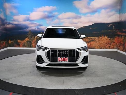 Used 2023 Audi Q3 2.0T Premium image 2