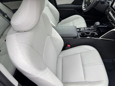 Certified 2025 Toyota Camry XLE image 20