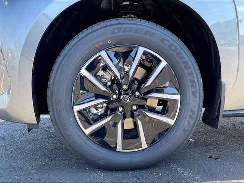 New 2026 Subaru Solterra Premium image 15