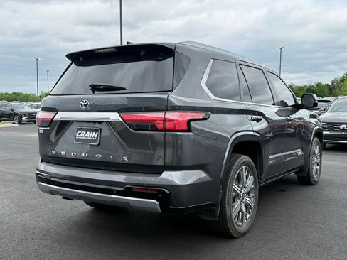 Used 2024 Toyota Sequoia Capstone image 5