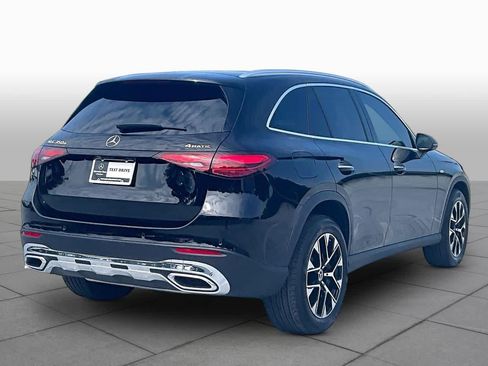 Used 2025 Mercedes-Benz GLC 350e 4MATIC w/ Driver Assistance Package image 13