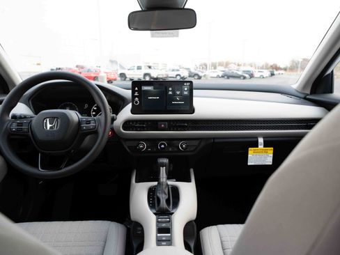 New 2026 Honda HR-V LX image 20