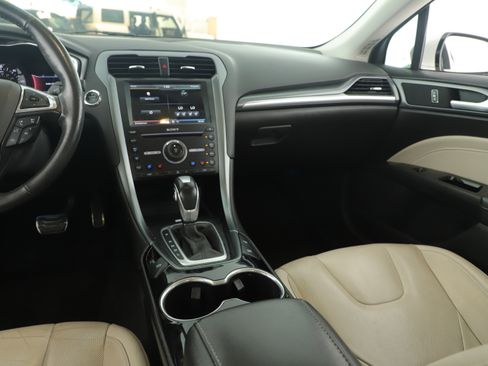 Used 2016 Ford Fusion Titanium image 15