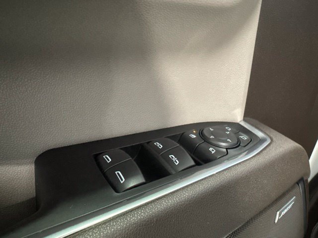 Used 2026 Chevrolet Silverado 1500 LTZ AWD/4WD image 13