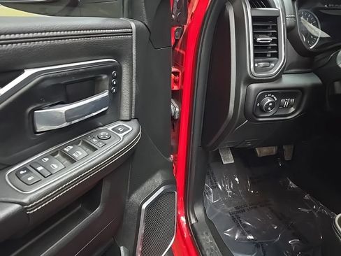 Used 2022 RAM 2500 Laramie w/ Night Edition AWD/4WD image 29