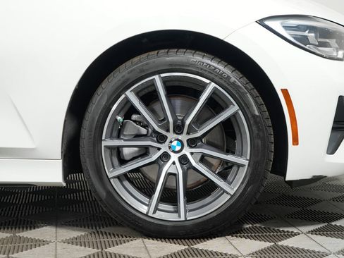 Used 2020 BMW 330i xDrive Sedan w/ Premium Package AWD/4WD image 16
