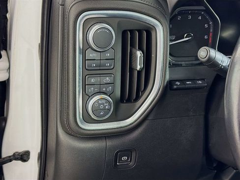 Used 2019 GMC Sierra 1500 Denali w/ Denali Ultimate Package AWD/4WD image 11
