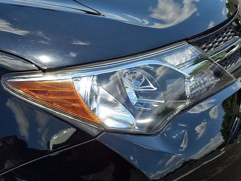 Used 2015 Toyota RAV4 XLE AWD/4WD image 27