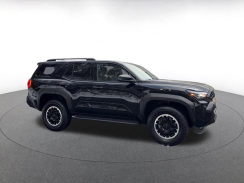 Used 2025 Toyota 4Runner TRD Off-Road image 2