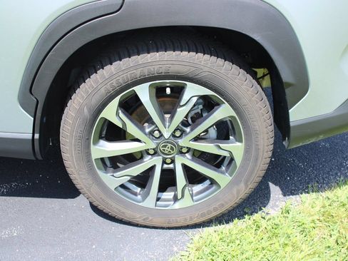 Used 2023 Toyota Corolla Cross XLE w/ Convenience Package AWD/4WD image 6