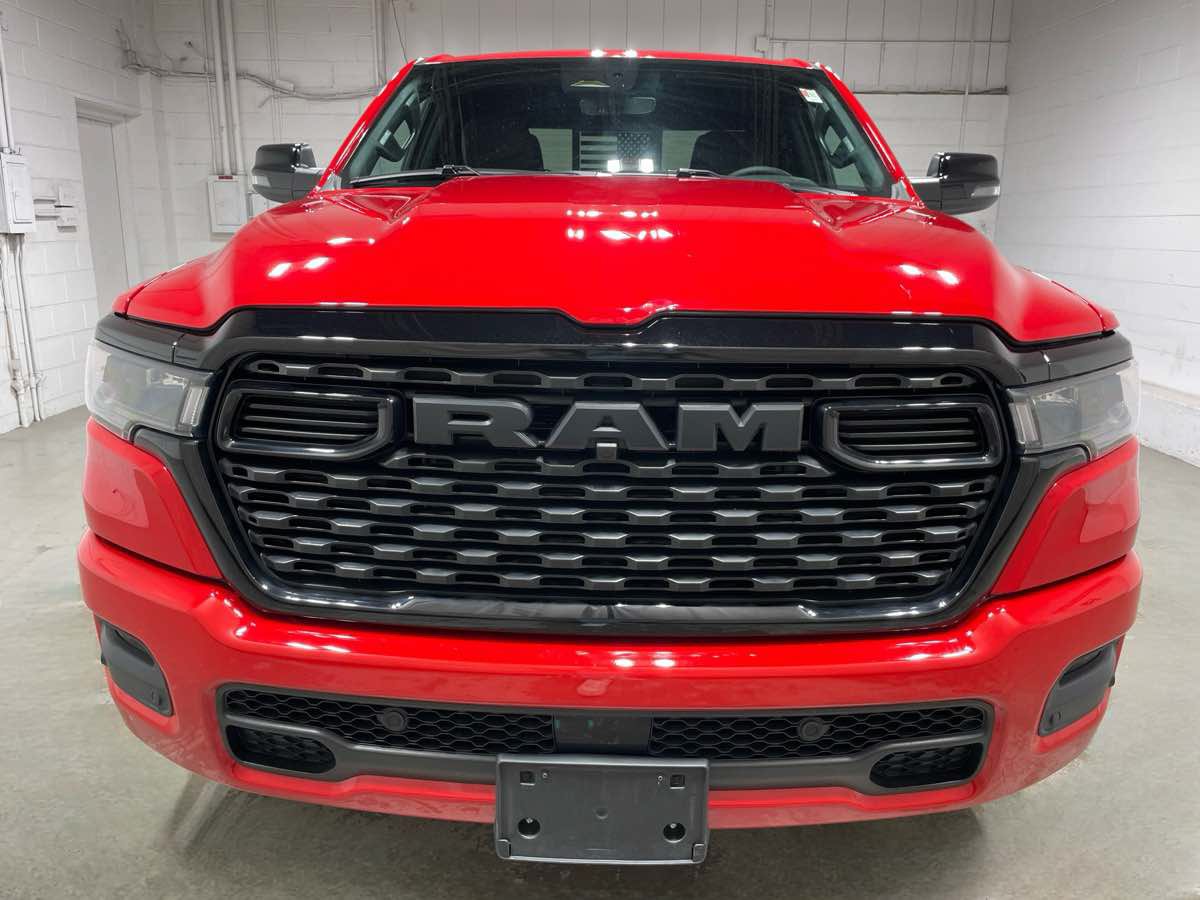 Used 2025 RAM 1500 Big Horn AWD/4WD image 2