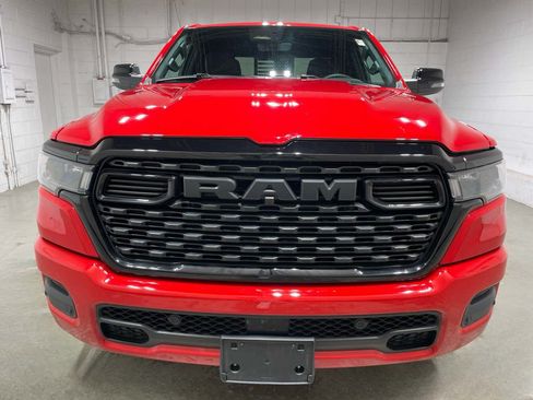 Used 2025 RAM 1500 Big Horn AWD/4WD image 2