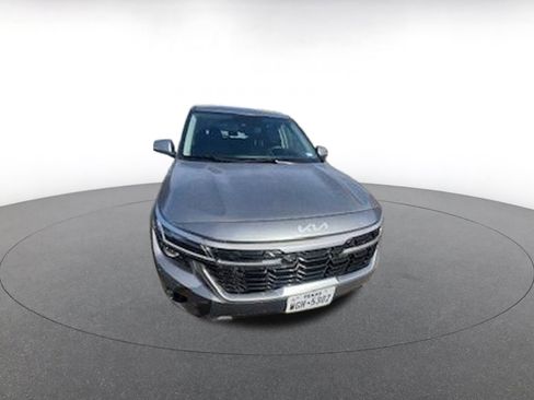 Used 2025 Kia Seltos S image 2