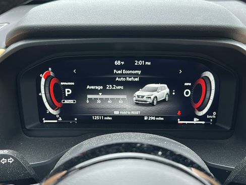 Used 2022 Nissan Rogue Platinum w/ Head-Up Display Package image 18