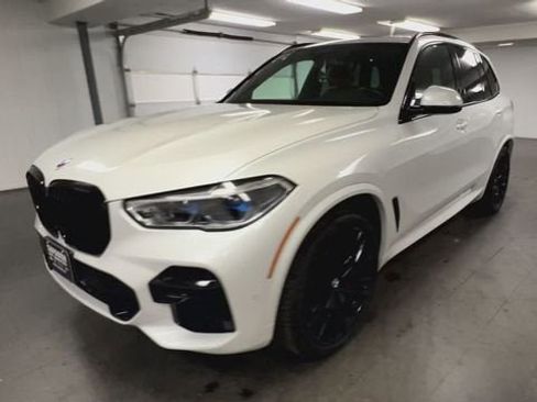 Used 2023 BMW X5 M50i w/ Executive Package image 4