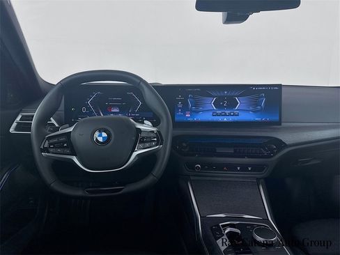 Used 2025 BMW 330i xDrive Sedan w/ Premium Package image 24