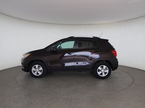 Used 2022 Chevrolet Trax LT w/ Driver Confidence Package AWD/4WD image 7