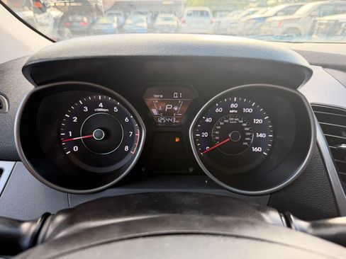 Used 2016 Hyundai Elantra SE FWD image 30