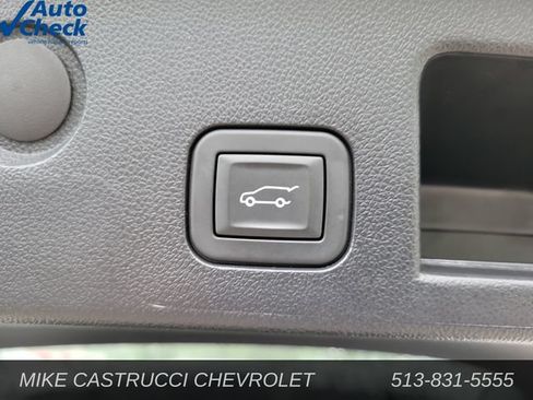 Used 2026 Chevrolet Equinox LT w/ Convenience Package II FWD image 11