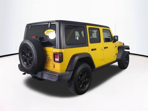 Used 2021 Jeep Wrangler Unlimited Sport AWD/4WD image 5