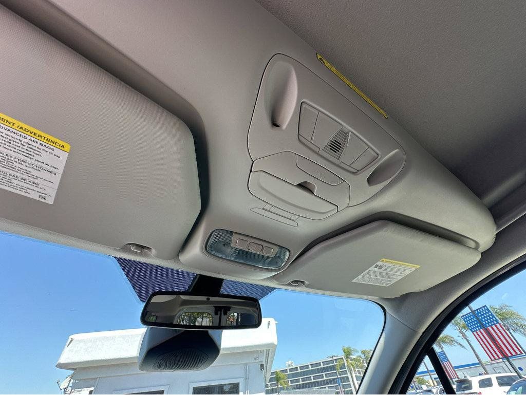 Used 2019 Ford Transit Connect XLT FWD image 24