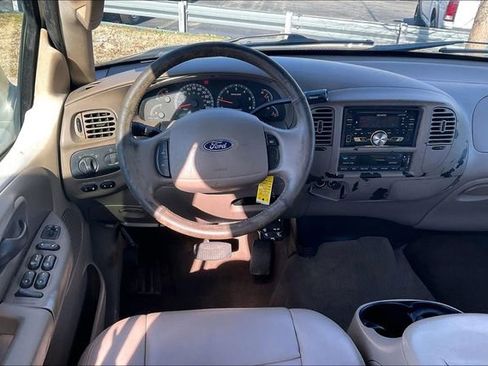 Used 2002 Ford F150 XLT image 5