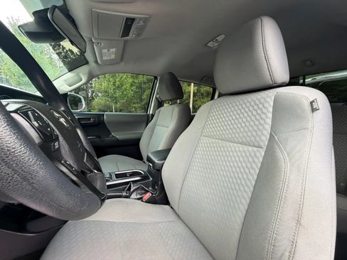 Used 2021 Toyota Tacoma SR w/ SR Convenience Package RWD image 15