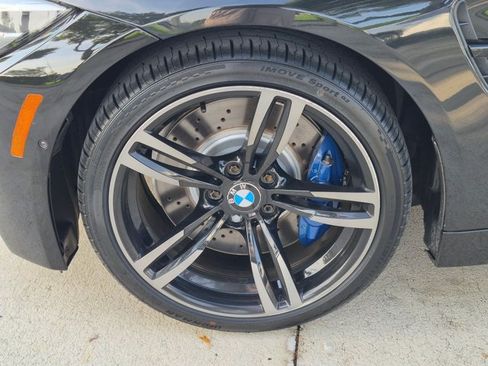 Used 2018 BMW M4 Coupe RWD image 22