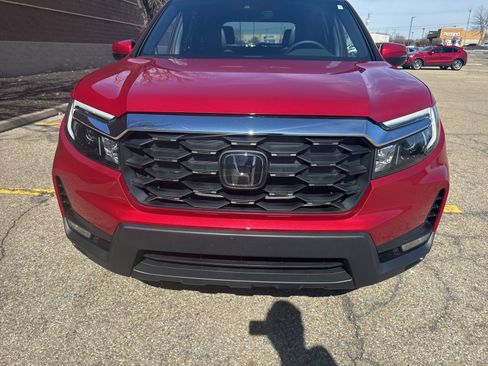 Used 2023 Honda Passport EX-L image 3