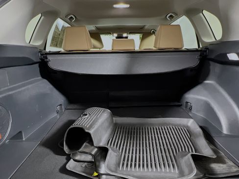 Used 2022 Toyota RAV4 Limited image 34