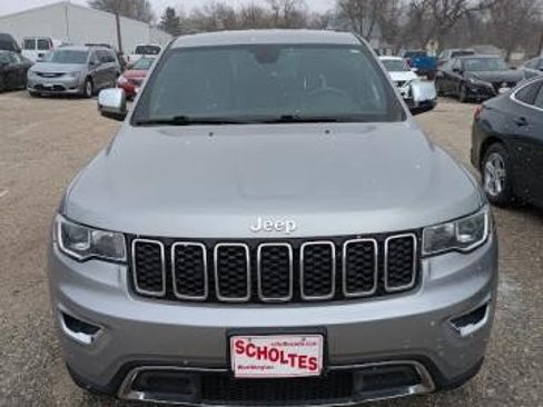 Used 2017 Jeep Grand Cherokee Limited image 5