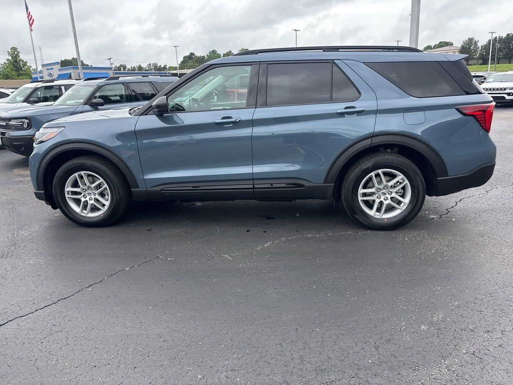 New 2026 Ford Explorer Active w/ Active Comfort Package RWD image 6