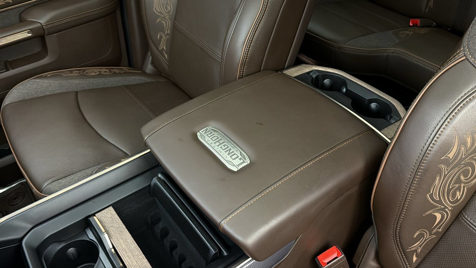 Used 2025 RAM 2500 Limited AWD/4WD image 26
